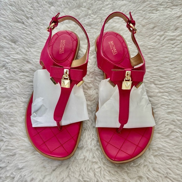 Michael Kors Pink T-Strap Sandals with Gold Hardware size 8.5 M - Picture 14 of 16